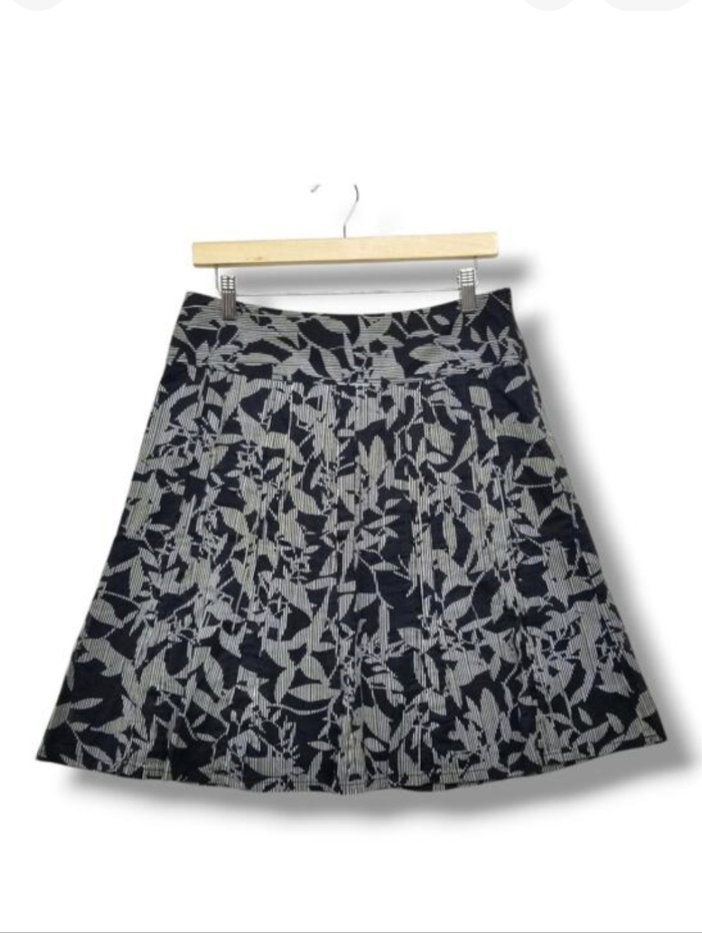 Ann Taylor Flare Short Skirt 4 Dark Gray Navy Blue Floral Knee‎ Length